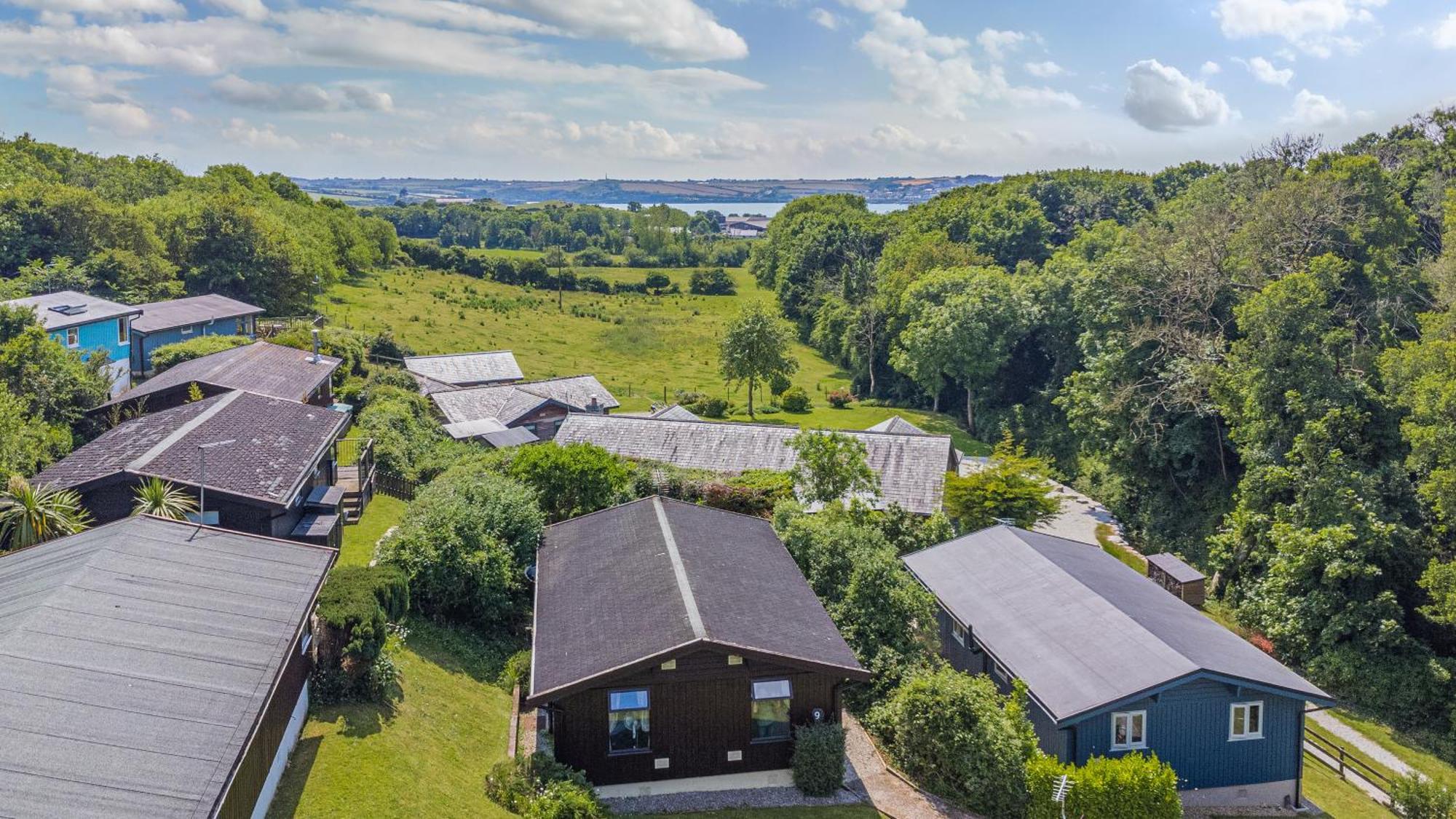 Scandinavian Style Lodge In Rock Wadebridge Buitenkant foto
