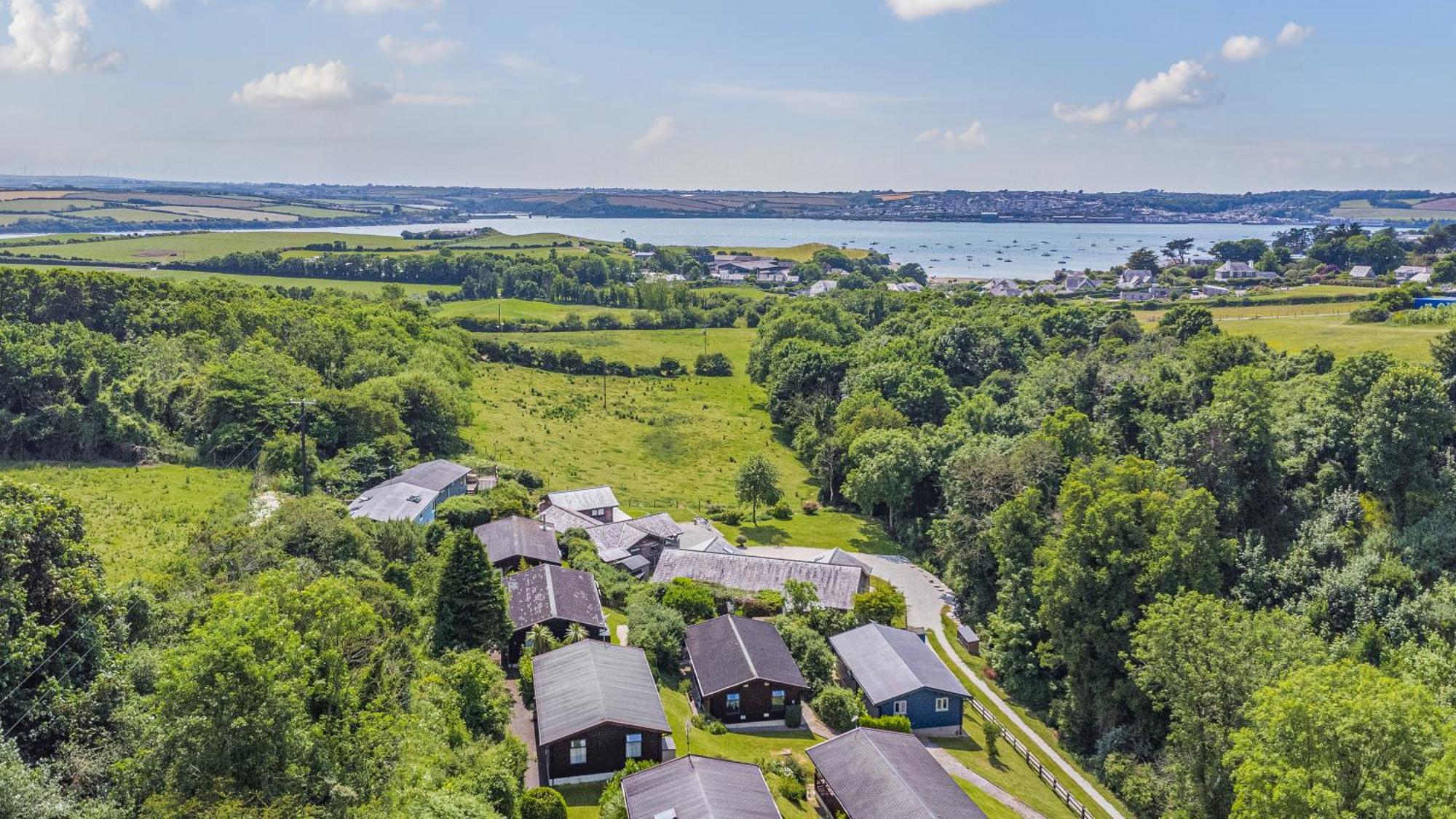 Scandinavian Style Lodge In Rock Wadebridge Buitenkant foto